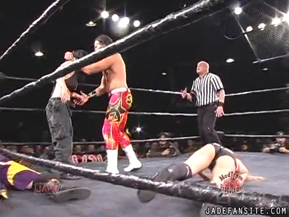 Mia-HardwayvsSocial-Fear_Still1050.jpg