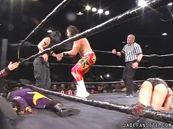 Mia-HardwayvsSocial-Fear_Still1051.jpg