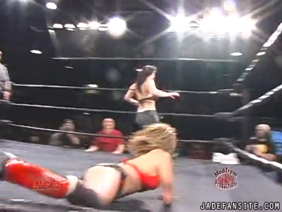 Mia-HardwayvsSocial-Fear_Still1055.jpg