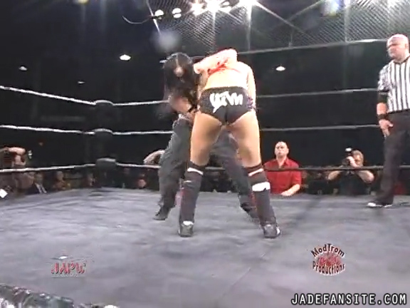 Mia-HardwayvsSocial-Fear_Still1072.jpg