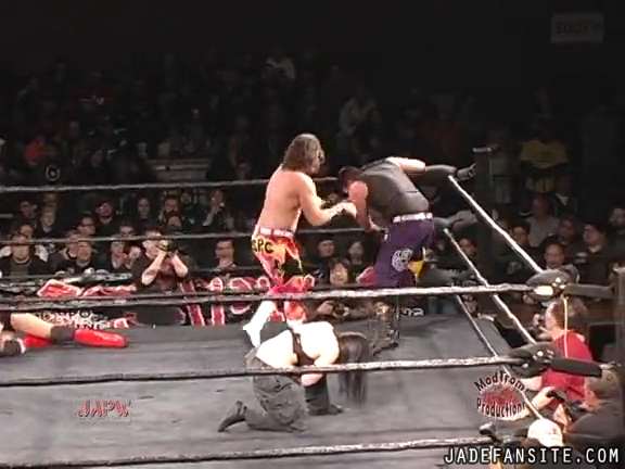 Mia-HardwayvsSocial-Fear_Still1125.jpg