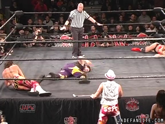 Mia-HardwayvsSocial-Fear_Still1170.jpg
