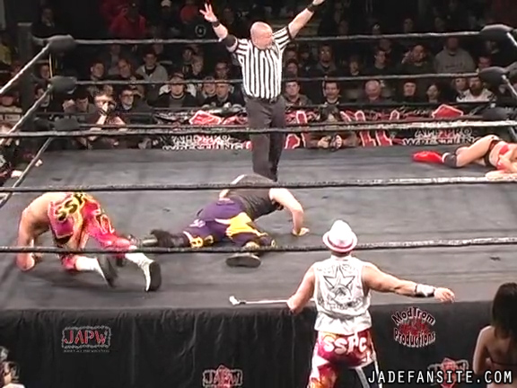 Mia-HardwayvsSocial-Fear_Still1174.jpg