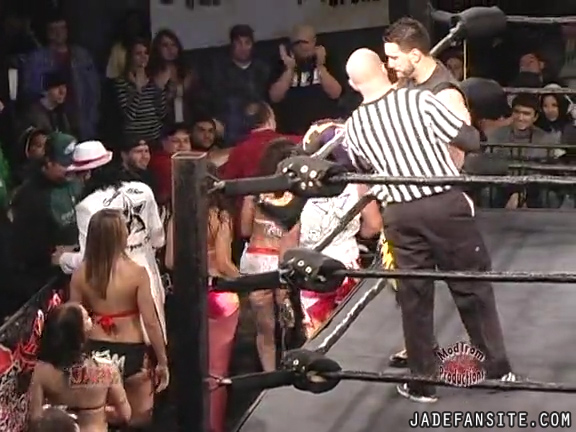 Mia-HardwayvsSocial-Fear_Still119.jpg