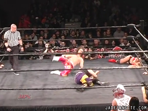 Mia-HardwayvsSocial-Fear_Still1225.jpg