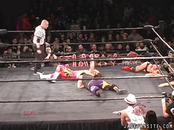Mia-HardwayvsSocial-Fear_Still1229.jpg