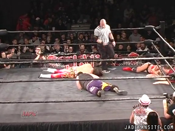 Mia-HardwayvsSocial-Fear_Still1231.jpg