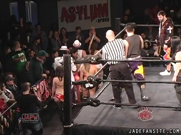 Mia-HardwayvsSocial-Fear_Still125.jpg