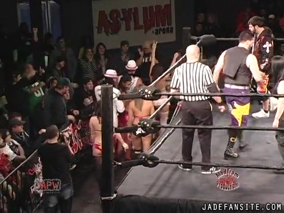 Mia-HardwayvsSocial-Fear_Still126.jpg