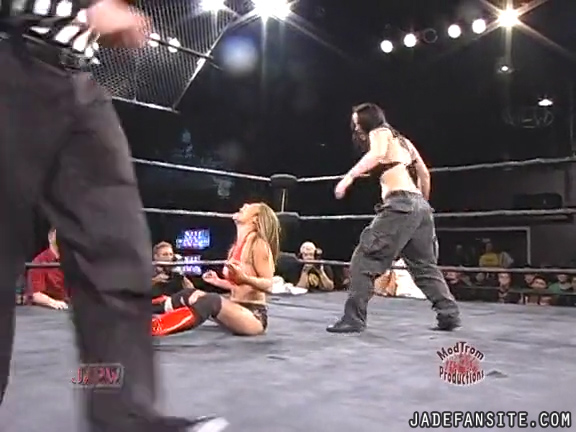 Mia-HardwayvsSocial-Fear_Still1266.jpg