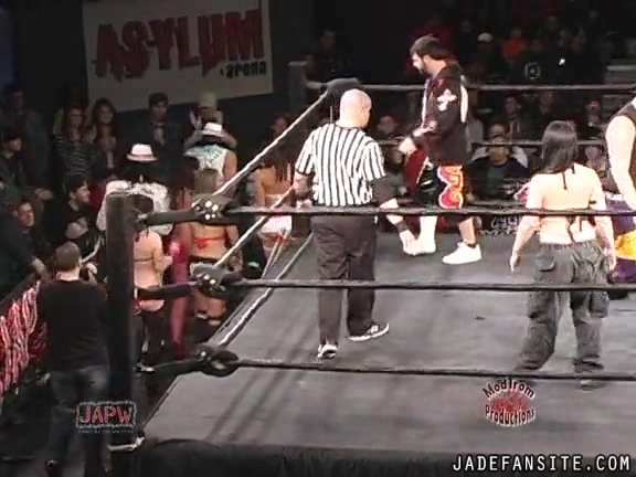 Mia-HardwayvsSocial-Fear_Still129.jpg