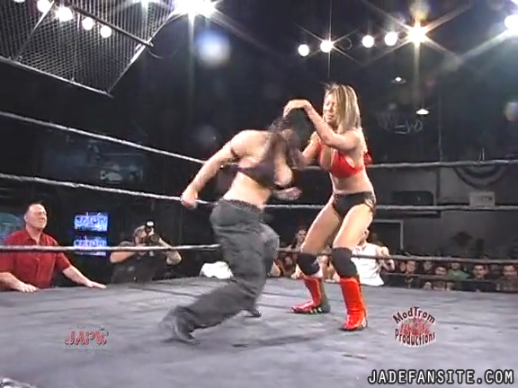 Mia-HardwayvsSocial-Fear_Still1308.jpg