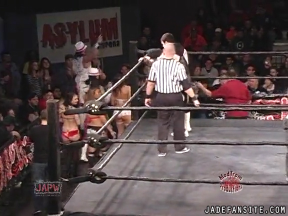 Mia-HardwayvsSocial-Fear_Still132.jpg