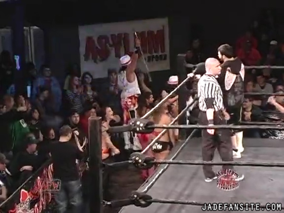 Mia-HardwayvsSocial-Fear_Still134.jpg