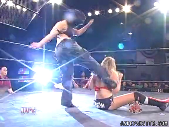 Mia-HardwayvsSocial-Fear_Still1356.jpg