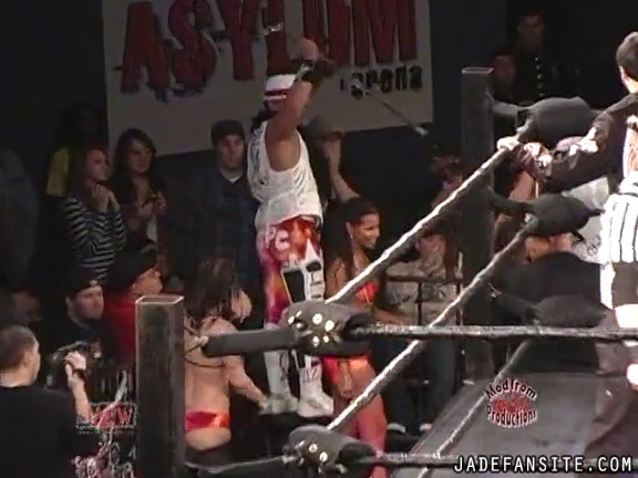Mia-HardwayvsSocial-Fear_Still136.jpg