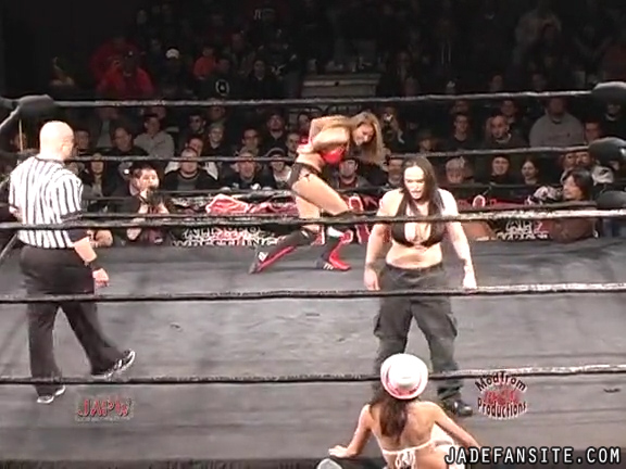Mia-HardwayvsSocial-Fear_Still1384.jpg