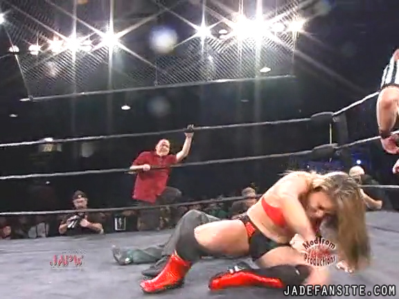 Mia-HardwayvsSocial-Fear_Still1419.jpg