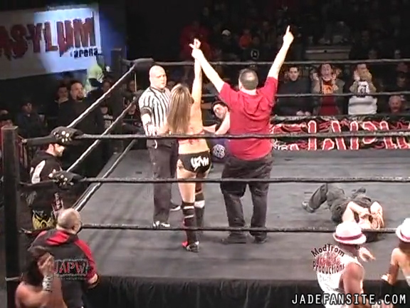 Mia-HardwayvsSocial-Fear_Still1438.jpg