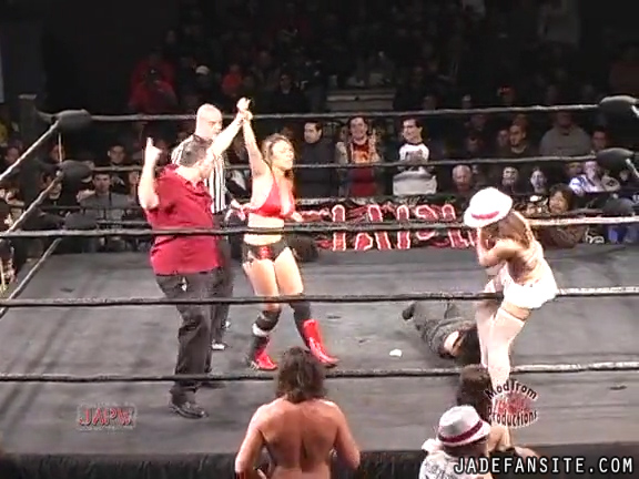 Mia-HardwayvsSocial-Fear_Still1445.jpg