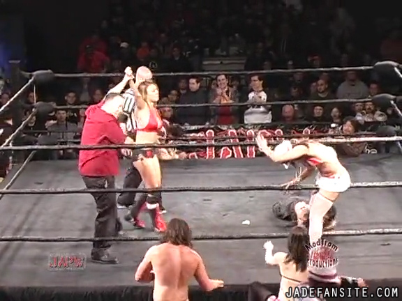 Mia-HardwayvsSocial-Fear_Still1446.jpg