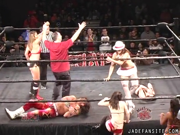 Mia-HardwayvsSocial-Fear_Still1450.jpg
