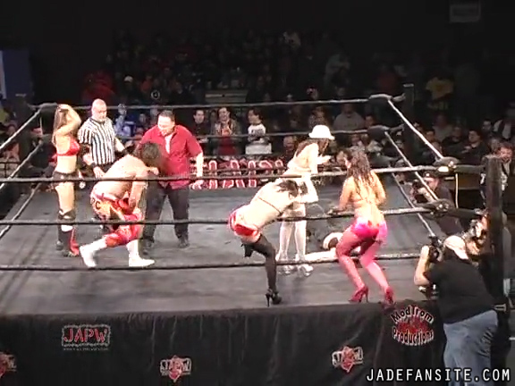 Mia-HardwayvsSocial-Fear_Still1458.jpg