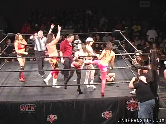 Mia-HardwayvsSocial-Fear_Still1462.jpg