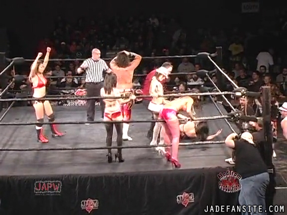 Mia-HardwayvsSocial-Fear_Still1465.jpg