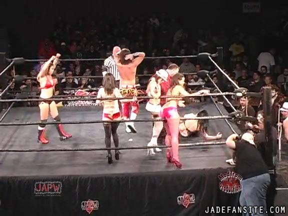 Mia-HardwayvsSocial-Fear_Still1466.jpg