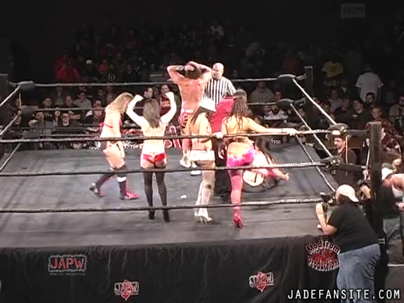 Mia-HardwayvsSocial-Fear_Still1468.jpg