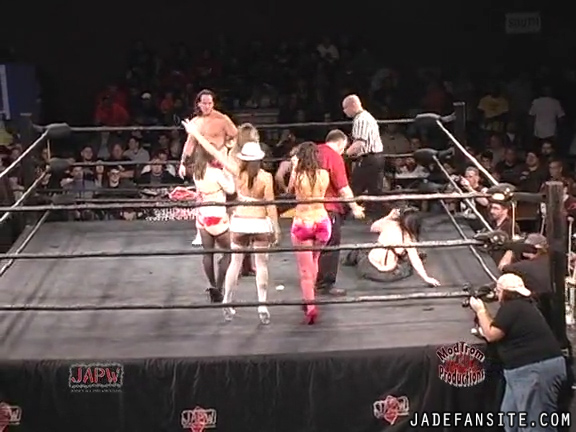Mia-HardwayvsSocial-Fear_Still1473.jpg
