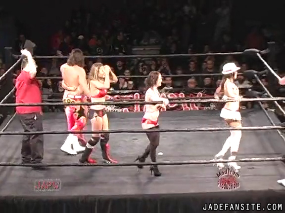 Mia-HardwayvsSocial-Fear_Still1502.jpg