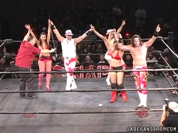 Mia-HardwayvsSocial-Fear_Still1548.jpg