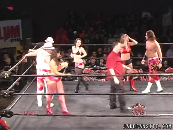 Mia-HardwayvsSocial-Fear_Still1559.jpg