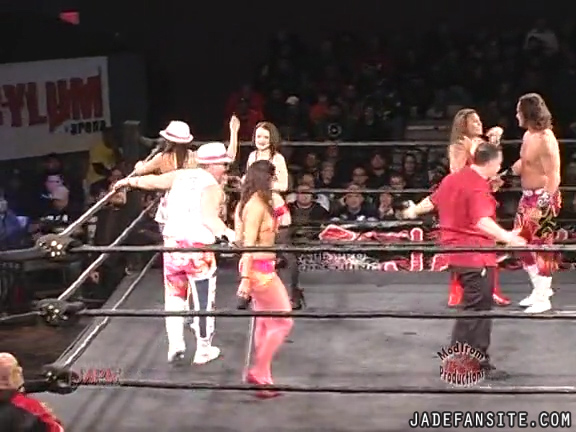 Mia-HardwayvsSocial-Fear_Still1560.jpg
