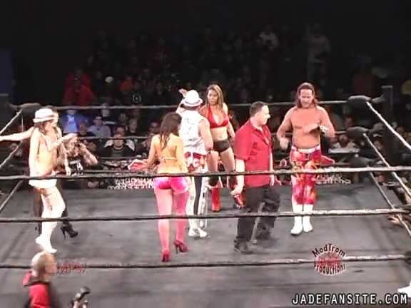 Mia-HardwayvsSocial-Fear_Still1570.jpg