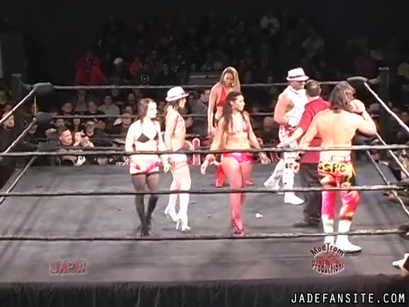Mia-HardwayvsSocial-Fear_Still1580.jpg