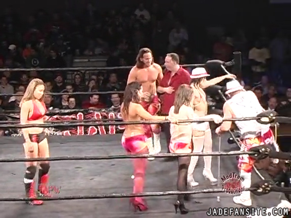 Mia-HardwayvsSocial-Fear_Still1607.jpg