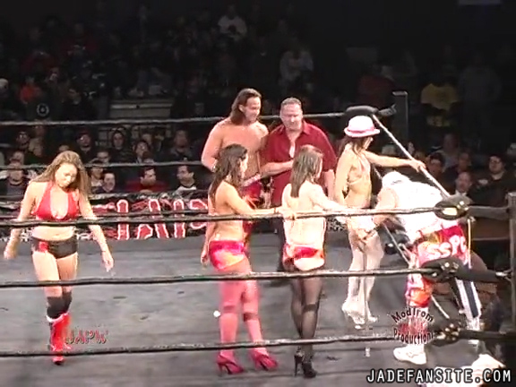 Mia-HardwayvsSocial-Fear_Still1608.jpg