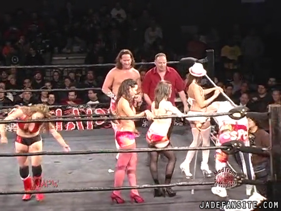 Mia-HardwayvsSocial-Fear_Still1609.jpg