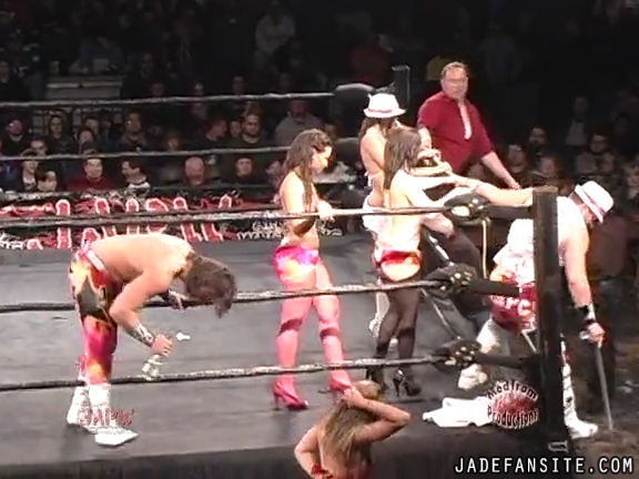 Mia-HardwayvsSocial-Fear_Still1616.jpg