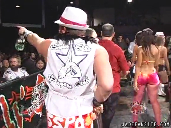 Mia-HardwayvsSocial-Fear_Still162.jpg