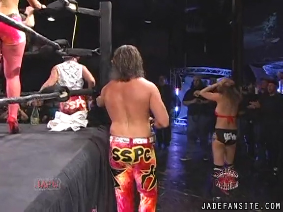 Mia-HardwayvsSocial-Fear_Still1623.jpg