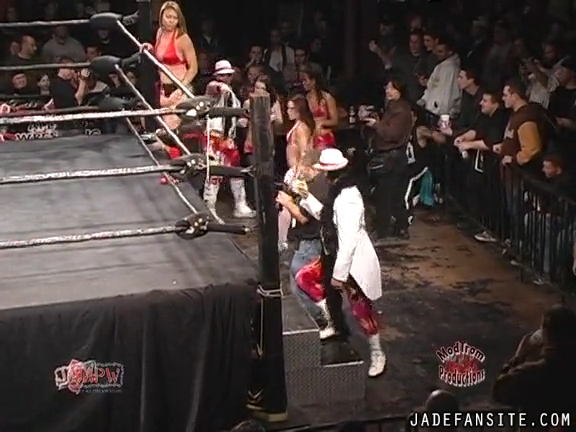 Mia-HardwayvsSocial-Fear_Still169.jpg