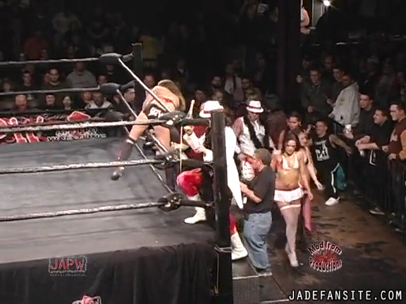 Mia-HardwayvsSocial-Fear_Still174.jpg