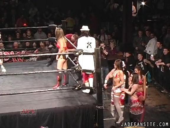 Mia-HardwayvsSocial-Fear_Still181.jpg