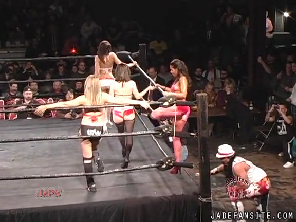 Mia-HardwayvsSocial-Fear_Still206.jpg
