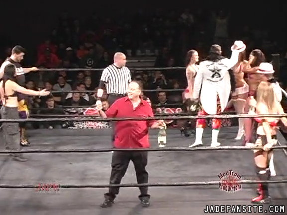 Mia-HardwayvsSocial-Fear_Still233.jpg