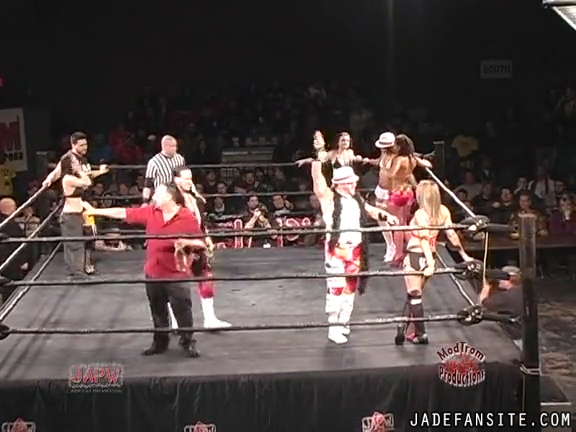 Mia-HardwayvsSocial-Fear_Still244.jpg